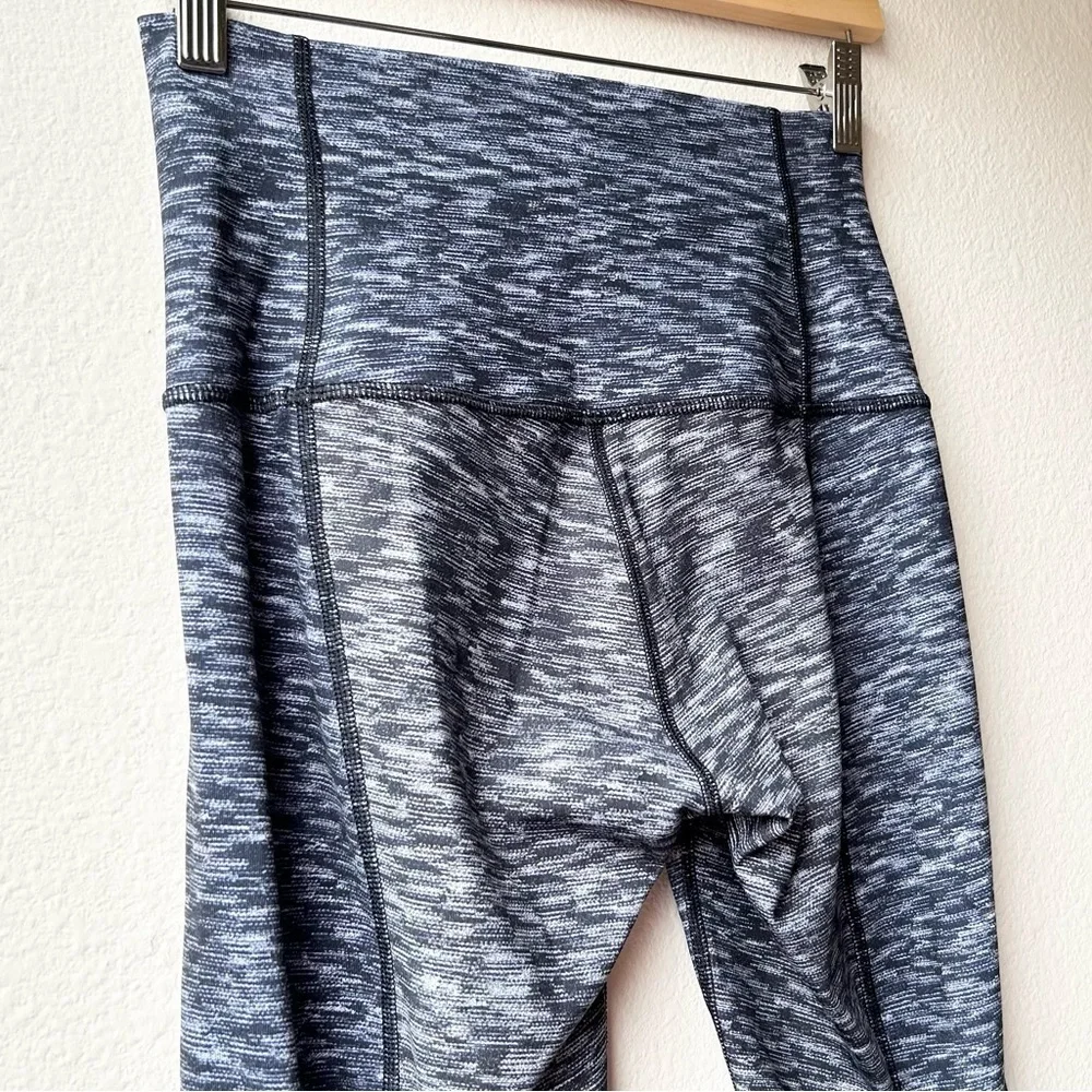 Lululemon Wunder Under Stirrup Leggings Dramatic Static White Black / Black Sz 6